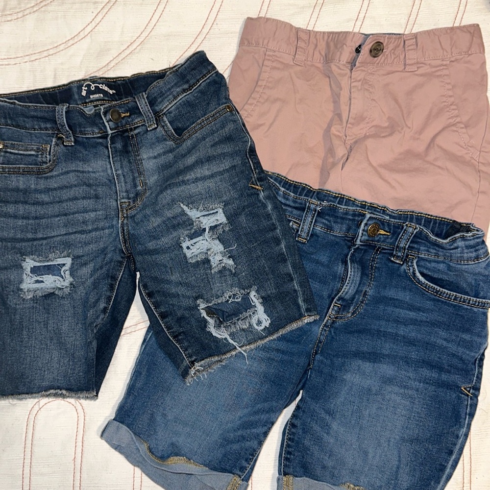Lot of 3 boys shorts size 8